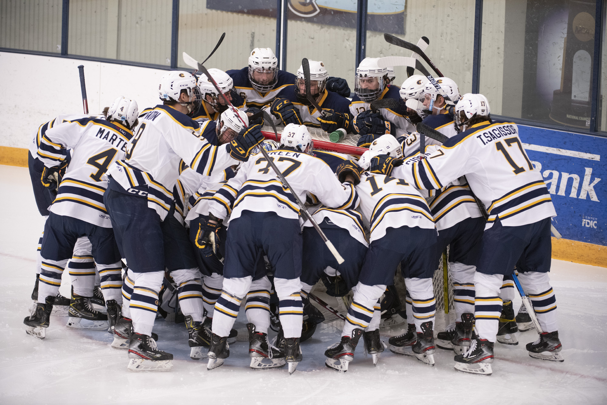 Strong third period propels Blugolds past Northland