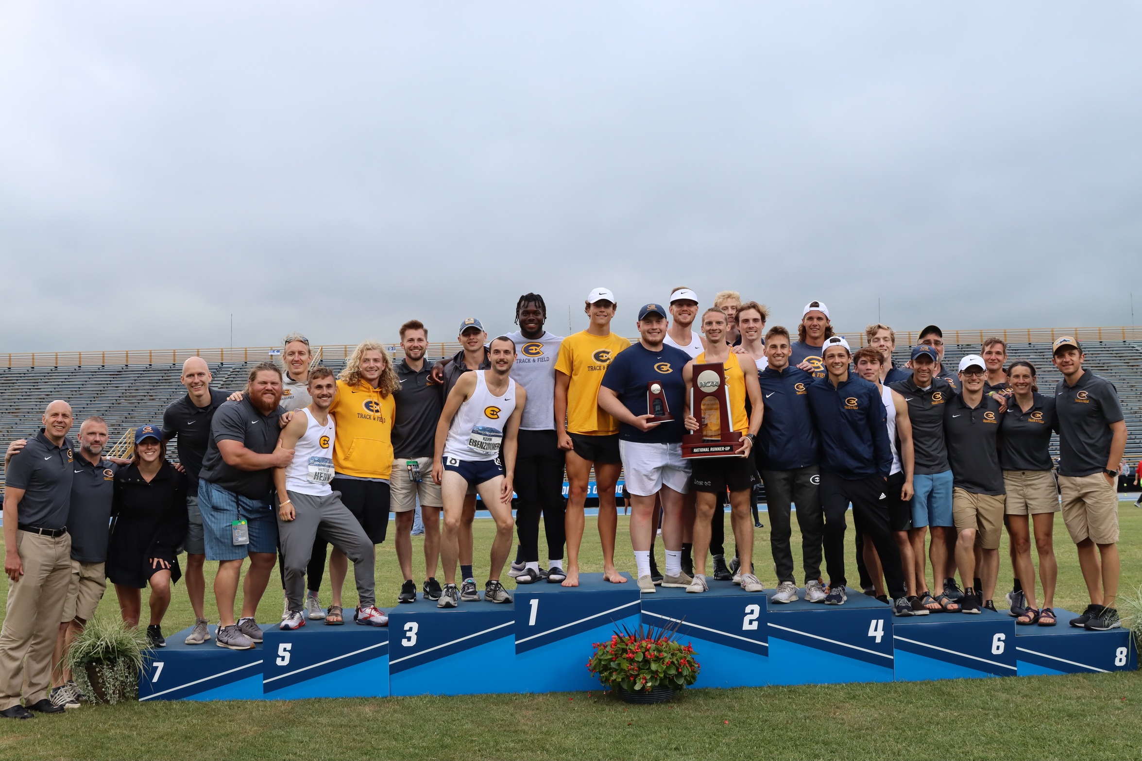 Blugold Men Finish 2nd, Women 10th at NCAA Outdoor Championships