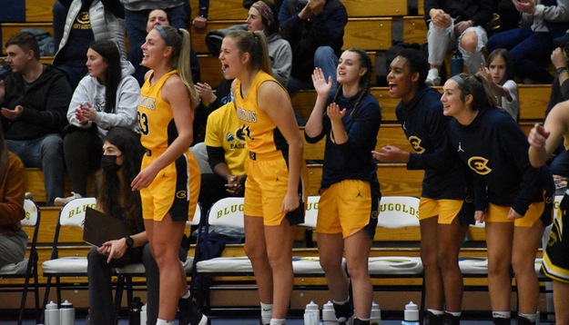No. 10 Blugolds come up short against No. 8 Warhawks