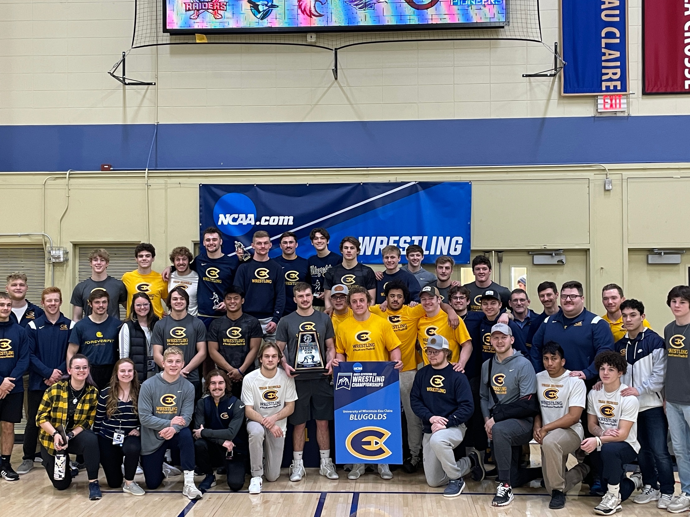 Blugolds Conclude Upper Midwest Regional in Historic Fashion